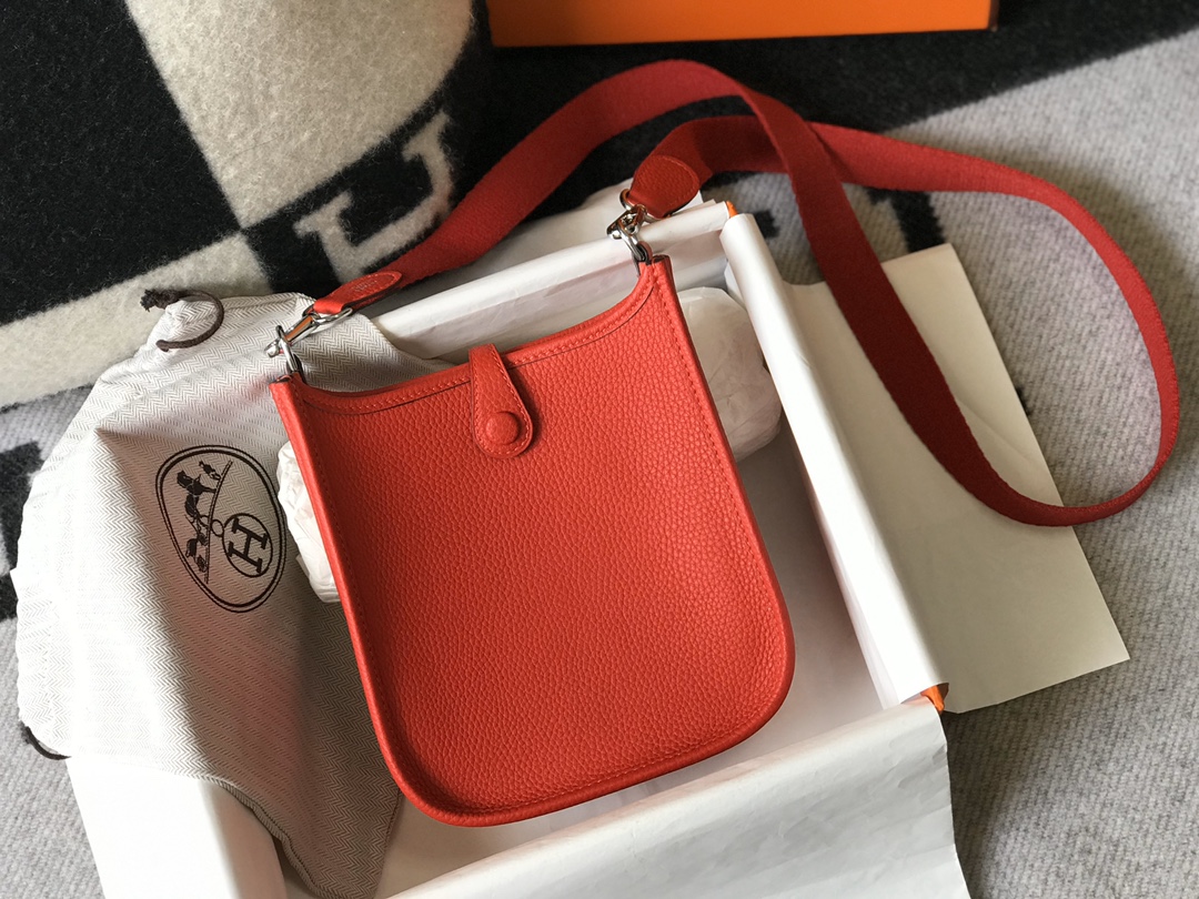 Hermes Evelyne 16 Amazone TPM Shoulder Bag In Red Clemence Leather